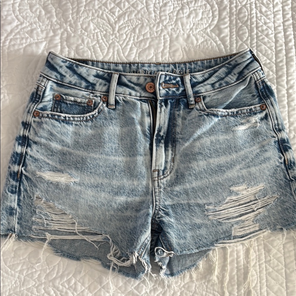 American Eagle Outfitters Women's Distressed Denim Shorts - Light Blue
